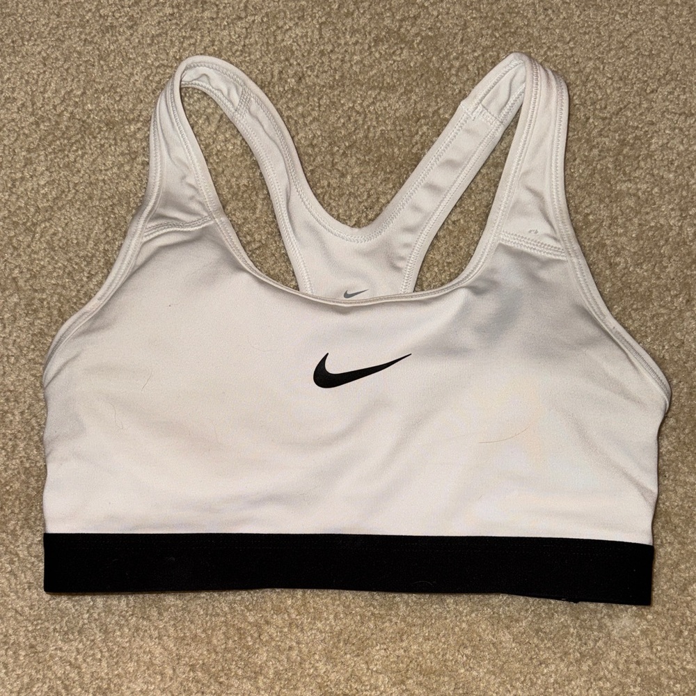 Nike women’s sports bra